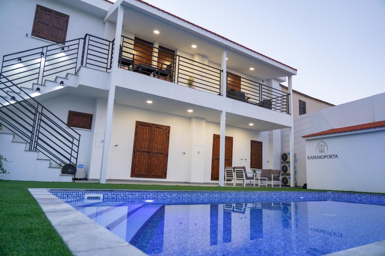 Kamaroporta Luxury Apartments Agios Theodoros Exterior foto